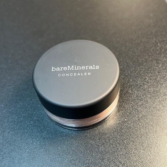 bareMinerals | Makeup | New Bare Minerals Concealer Summer Bisque 2b ...
